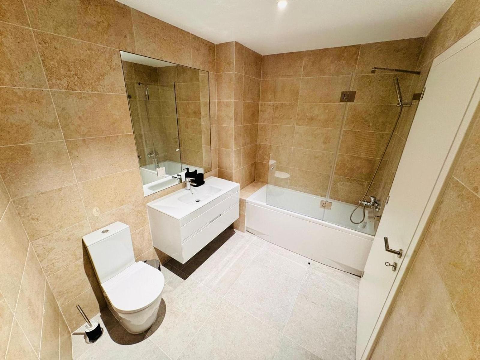 Lisbon Pink House II Beautiful 2 Bedroom Flat In City Center Екстериор снимка